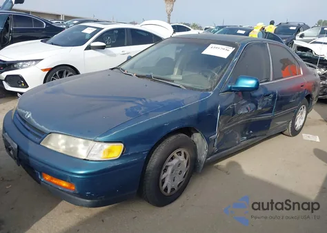 1994 Honda Accord Lx/Ex from USA, damaged, VIN 1HGCD5637RA097299